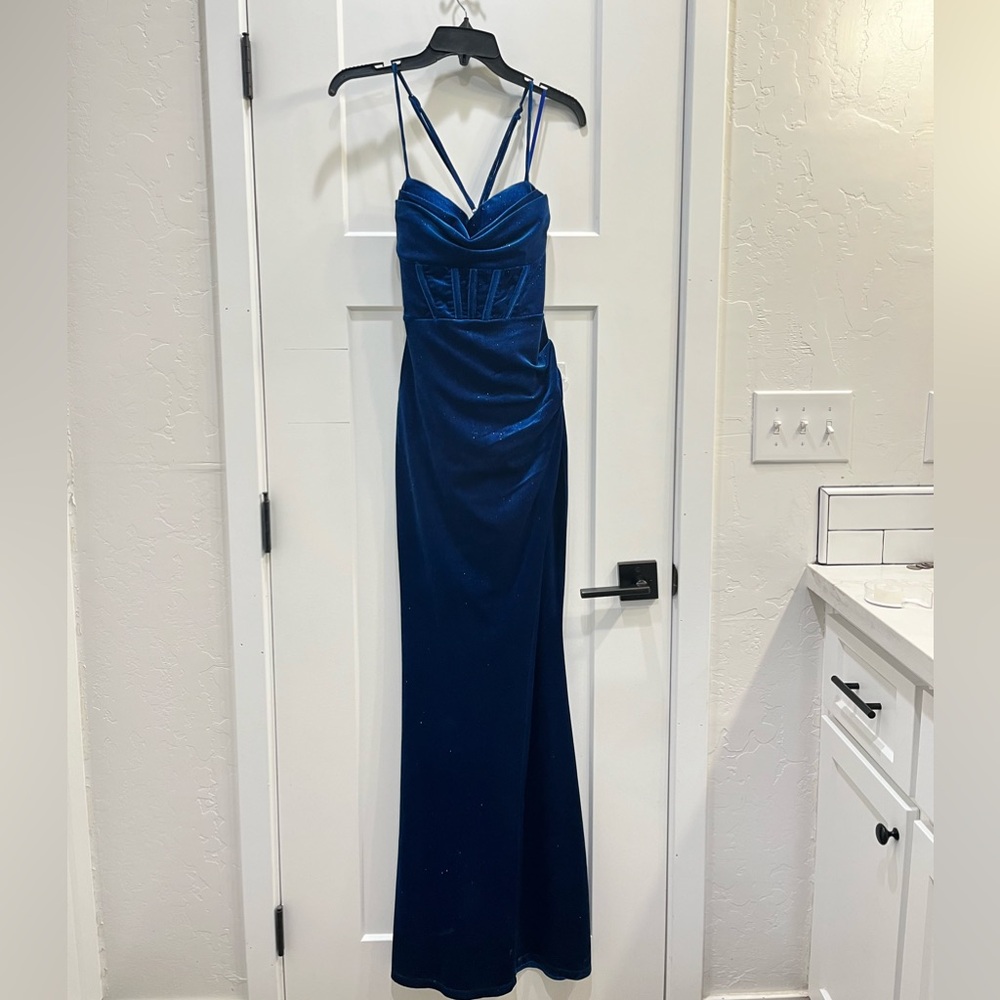 Prom dress: FORMAL PROM DRESS